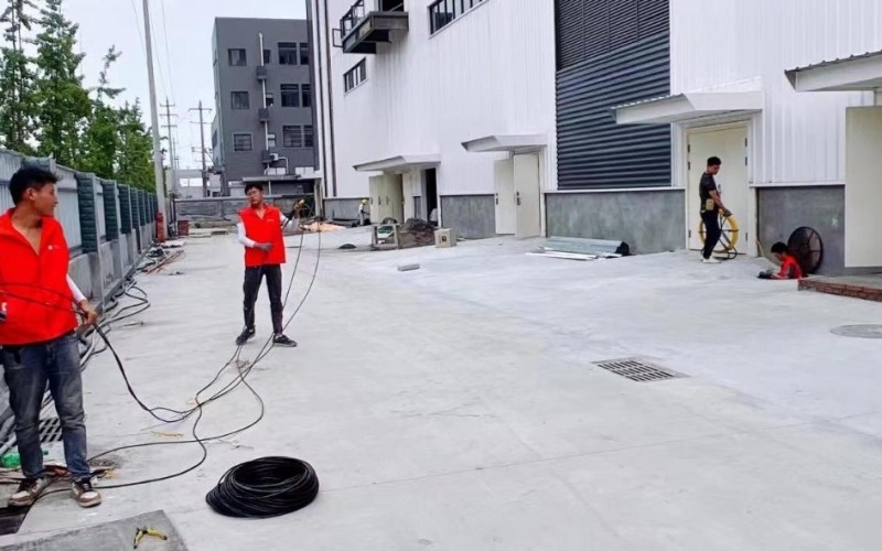 酒鬼花生工廠· 弱電安裝火熱進(jìn)行中